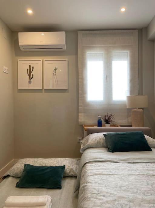 Appartement Apartamento Velarde-Maestranza à Séville Extérieur photo
